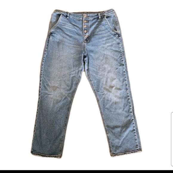 American Eagle Womens Light Wash Button Front High Waist Mom Jean 16 - Picture 2 of 13